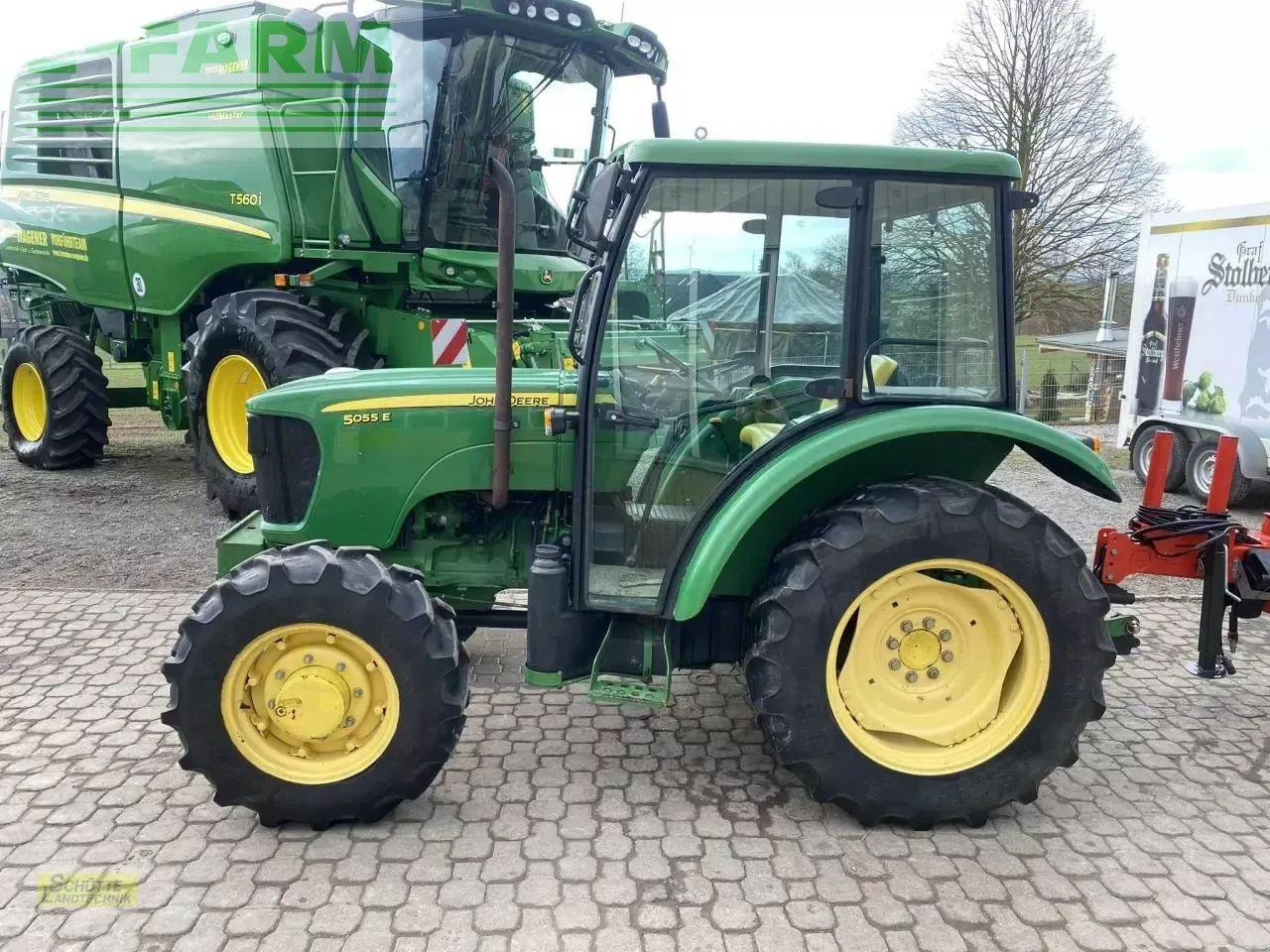 John Deere 5055e - Tractor: afbeelding 4 John Deere 5055e - Tractor: afbeelding 4