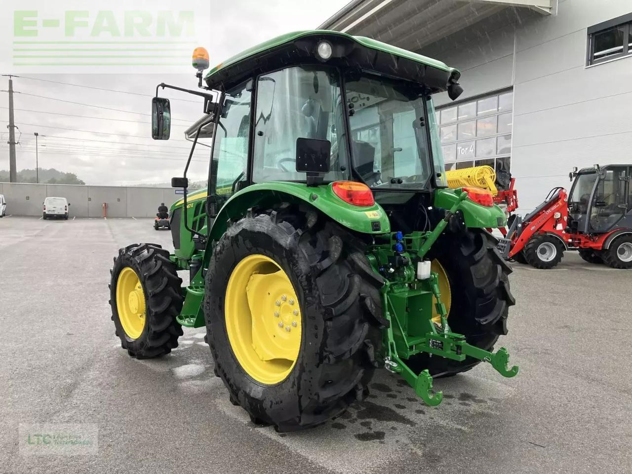 John Deere 5067e - Tractor: afbeelding 4 John Deere 5067e - Tractor: afbeelding 4