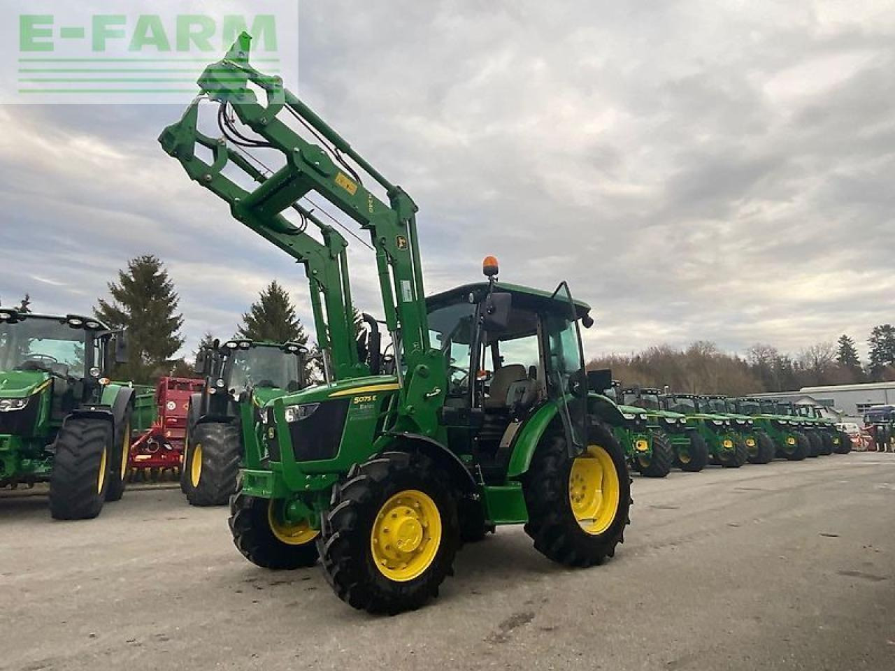 John Deere 5075 e - Tractor: afbeelding 1 John Deere 5075 e - Tractor: afbeelding 1