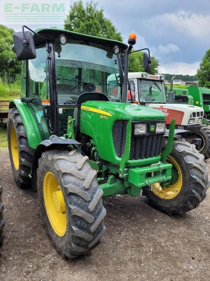 John Deere 5075 e - Tractor: afbeelding 2 John Deere 5075 e - Tractor: afbeelding 2