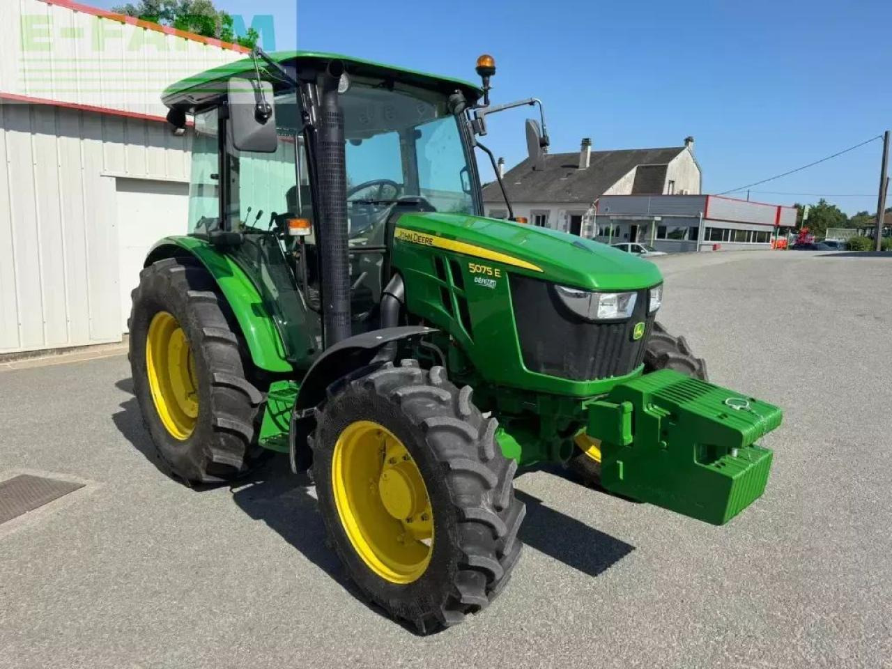 John Deere 5075e - Tractor: afbeelding 1 John Deere 5075e - Tractor: afbeelding 1