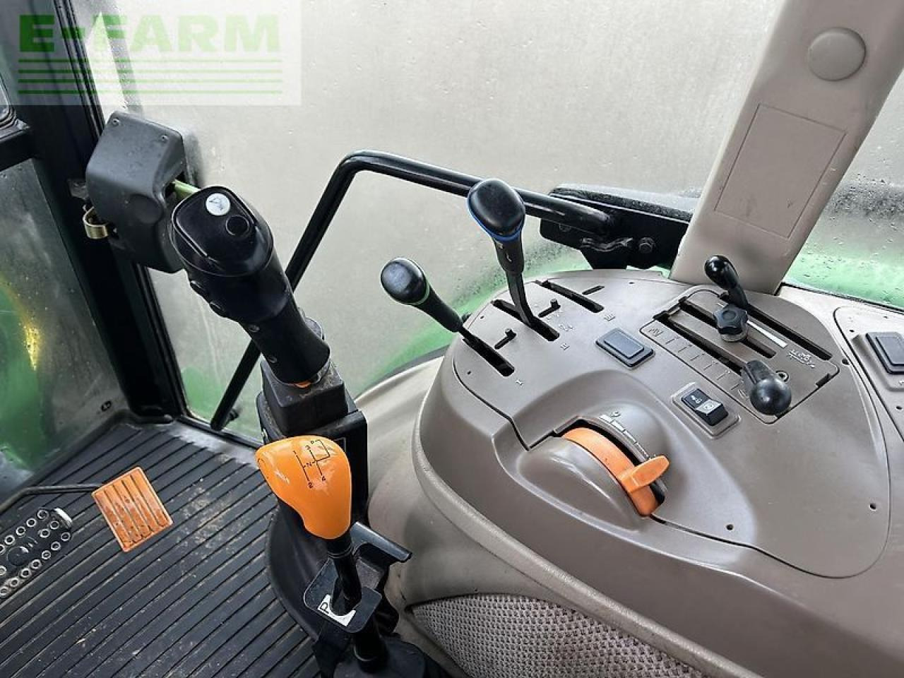 John Deere 5100m - Tractor: afbeelding 5 John Deere 5100m - Tractor: afbeelding 5