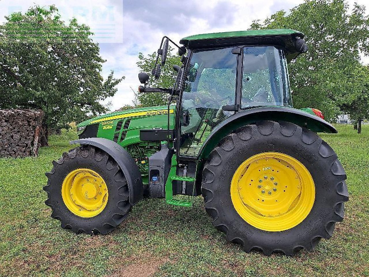 John Deere 5100m - Tractor: afbeelding 2 John Deere 5100m - Tractor: afbeelding 2