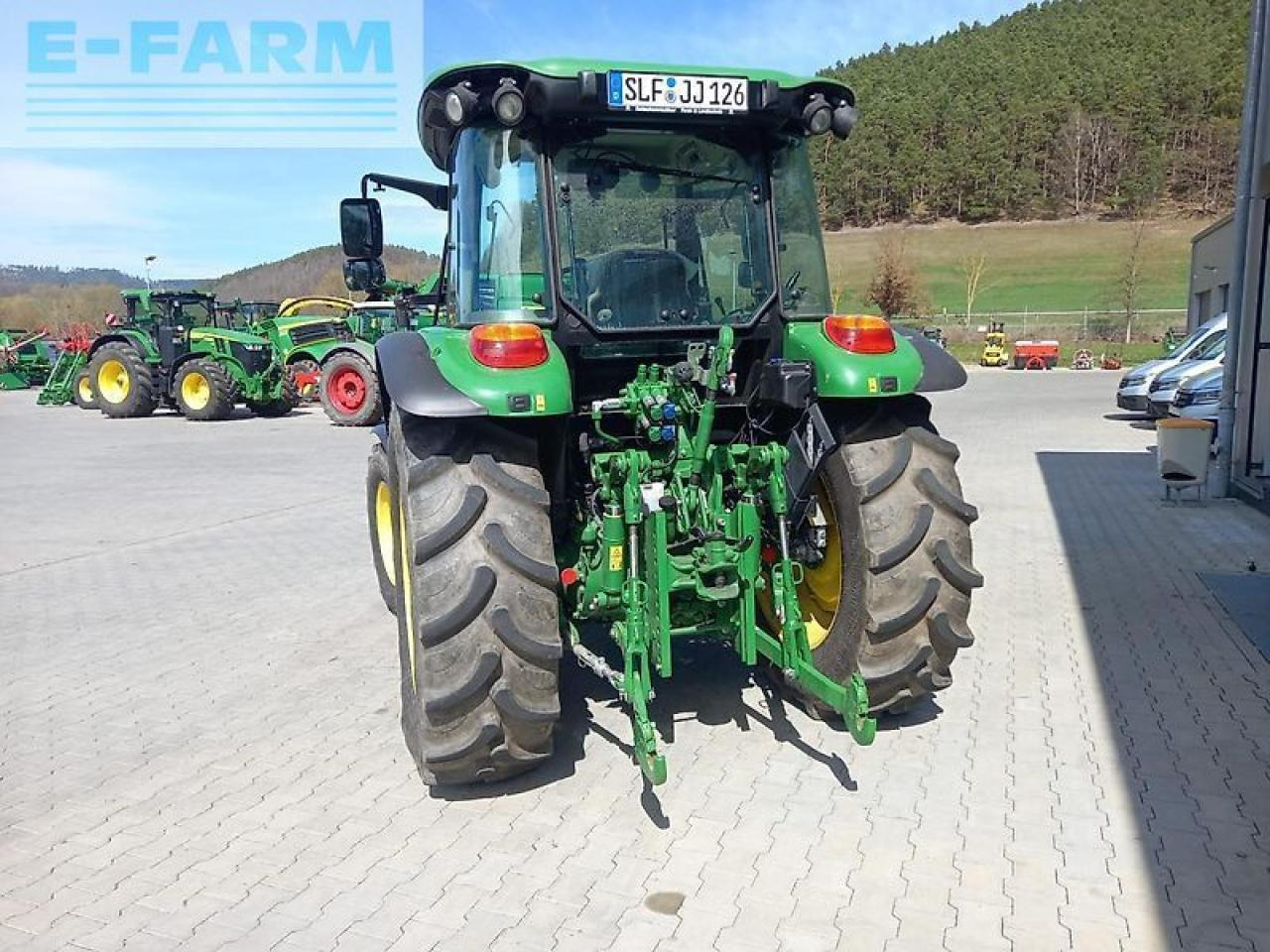 John Deere 5100m - Tractor: afbeelding 3 John Deere 5100m - Tractor: afbeelding 3