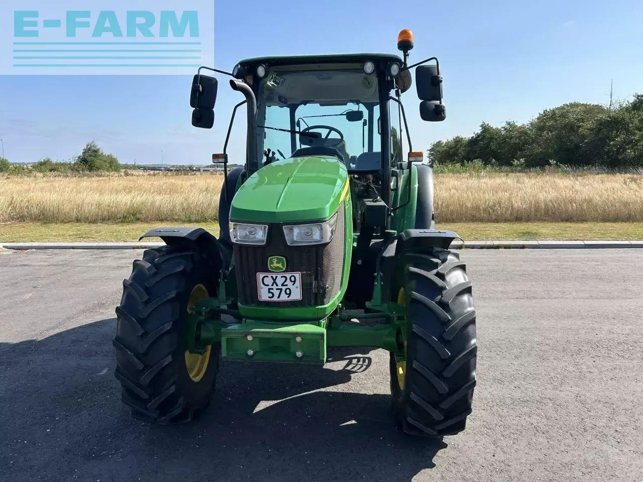 John Deere 5100m - Tractor: afbeelding 2 John Deere 5100m - Tractor: afbeelding 2