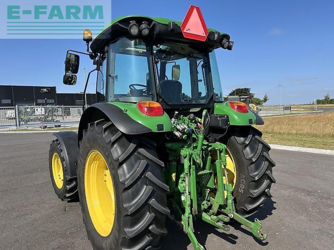 John Deere 5100m - Tractor: afbeelding 4 John Deere 5100m - Tractor: afbeelding 4