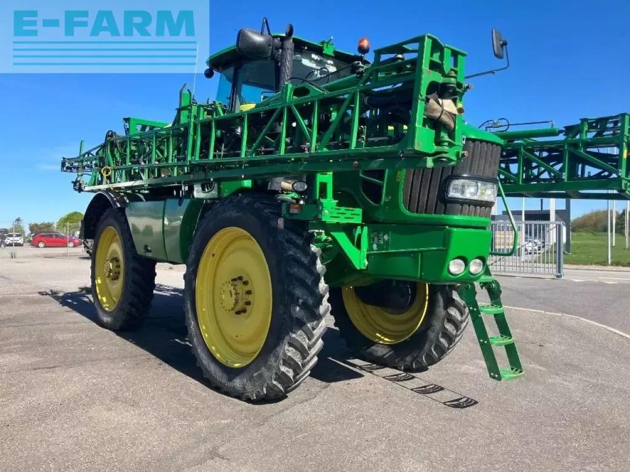 John Deere 5430 i - Getrokken veldspuit: afbeelding 1 John Deere 5430 i - Getrokken veldspuit: afbeelding 1