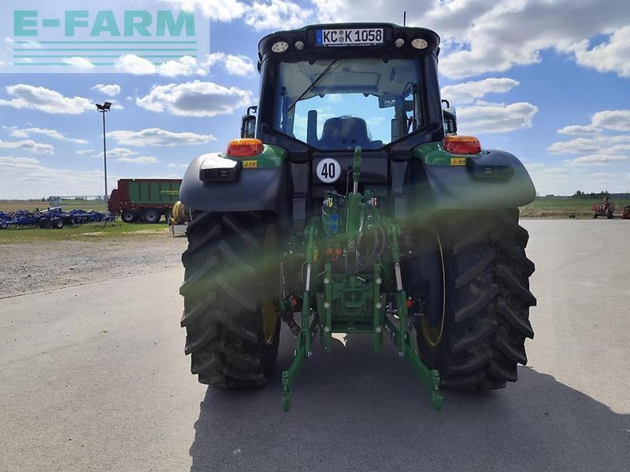 John Deere 6100m - Tractor: afbeelding 5 John Deere 6100m - Tractor: afbeelding 5