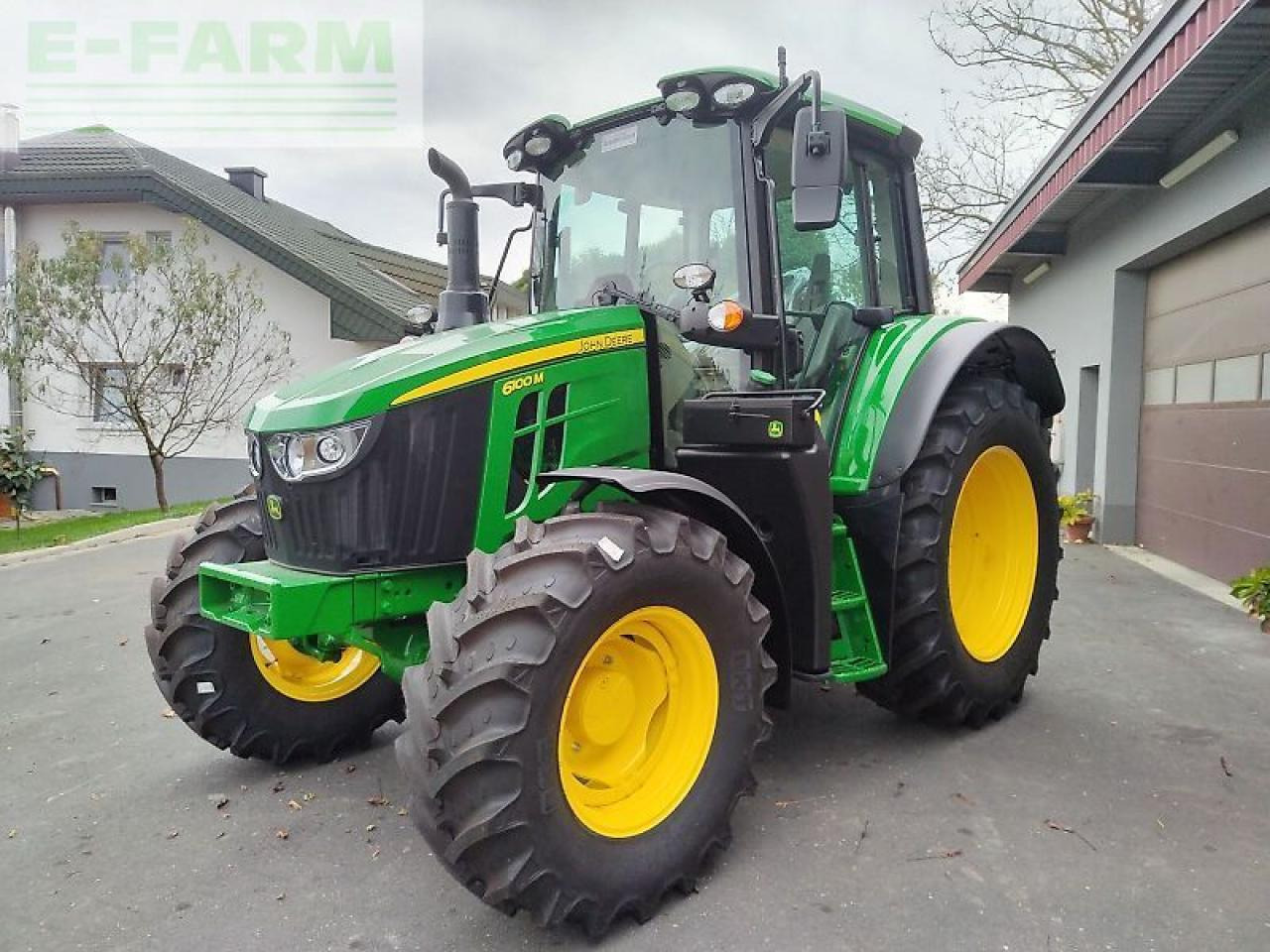 John Deere 6100m - Tractor: afbeelding 2 John Deere 6100m - Tractor: afbeelding 2