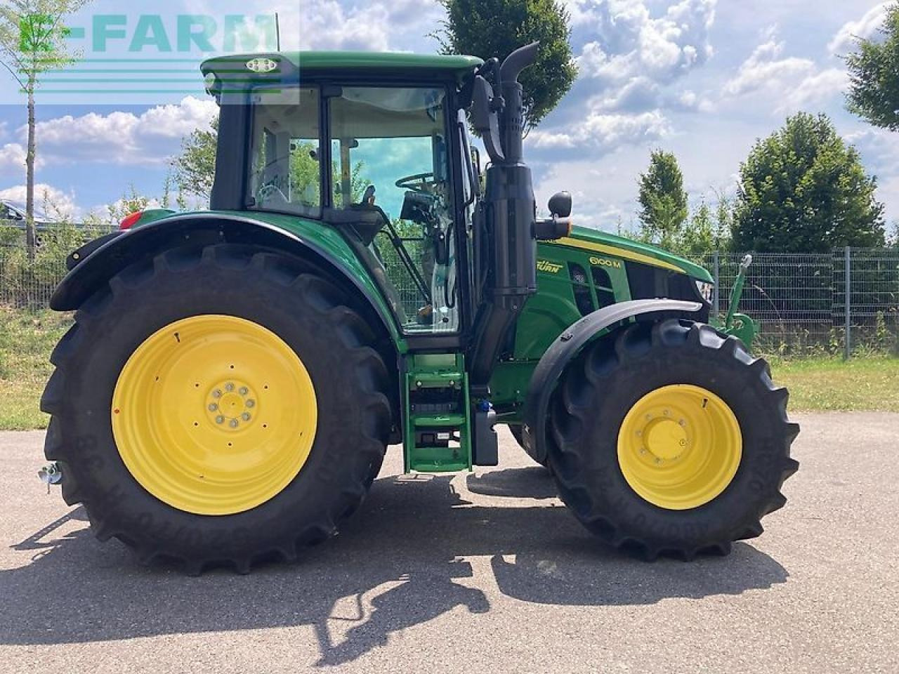 John Deere 6100m - Tractor: afbeelding 2 John Deere 6100m - Tractor: afbeelding 2