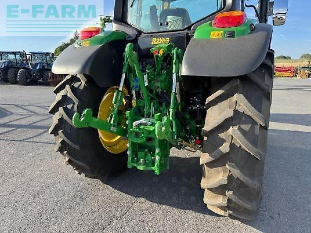 John Deere 6100m - Tractor: afbeelding 5 John Deere 6100m - Tractor: afbeelding 5