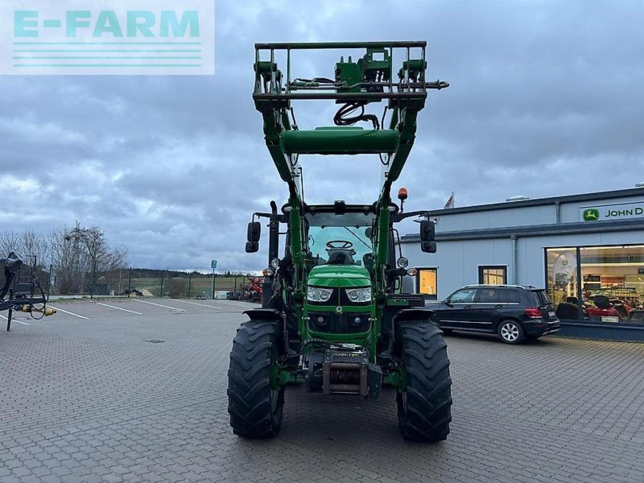 John Deere 6120r - Tractor: afbeelding 2 John Deere 6120r - Tractor: afbeelding 2
