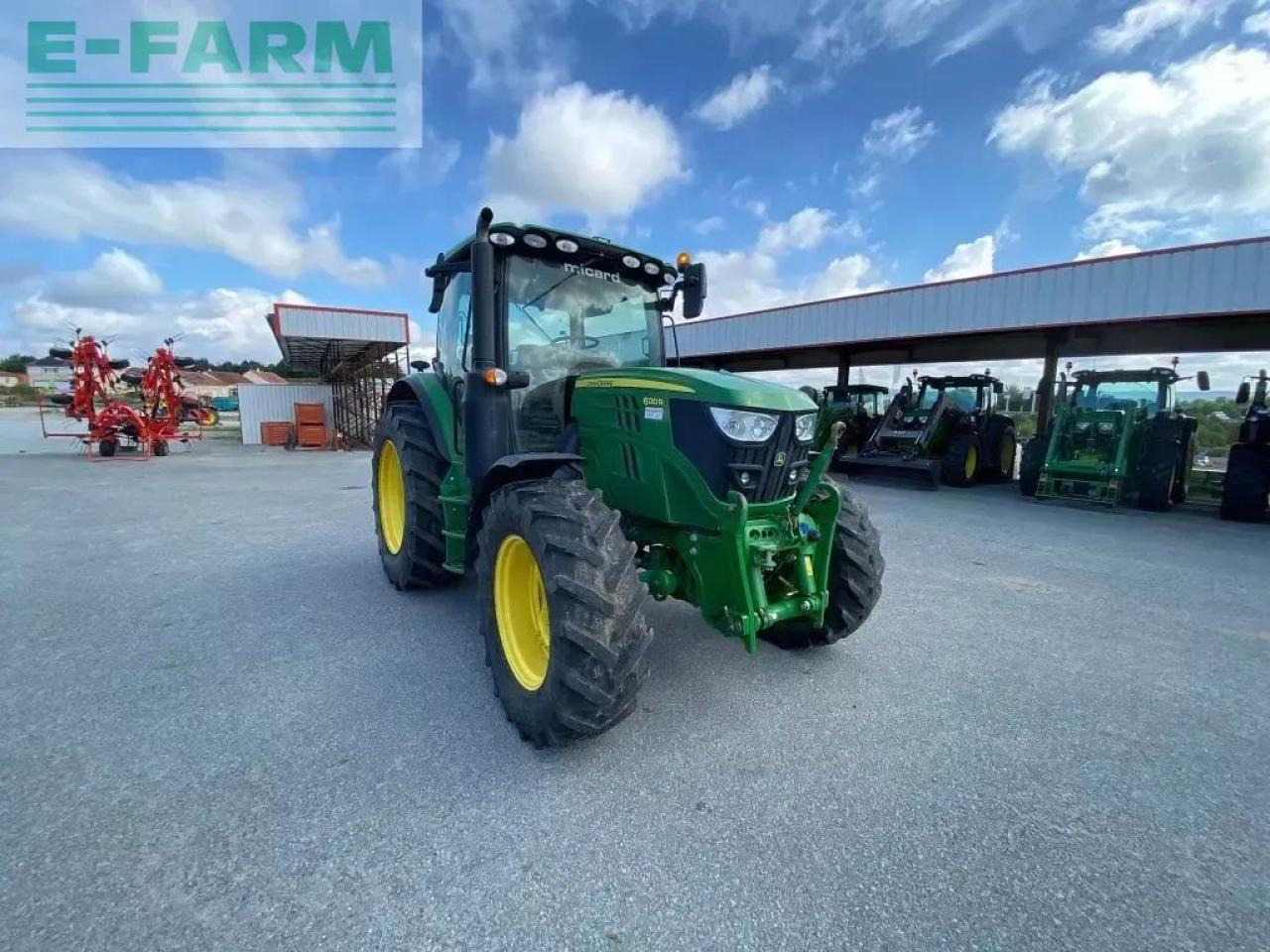 John Deere 6120r - Tractor: afbeelding 1 John Deere 6120r - Tractor: afbeelding 1