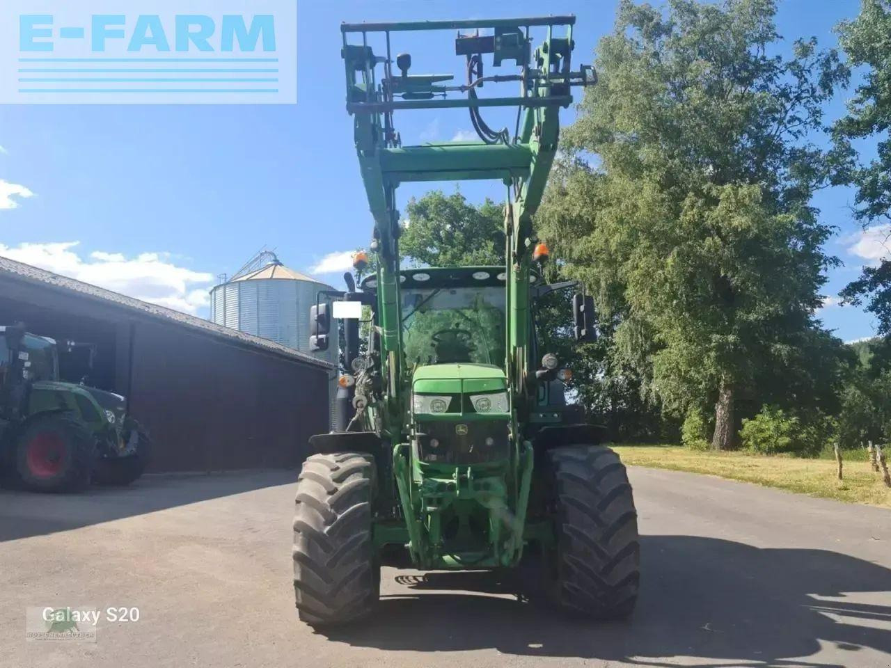 John Deere 6130r - Tractor: afbeelding 2 John Deere 6130r - Tractor: afbeelding 2