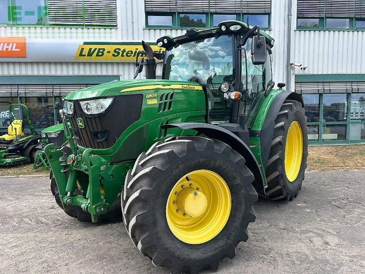 John Deere 6150r - Tractor: afbeelding 1 John Deere 6150r - Tractor: afbeelding 1