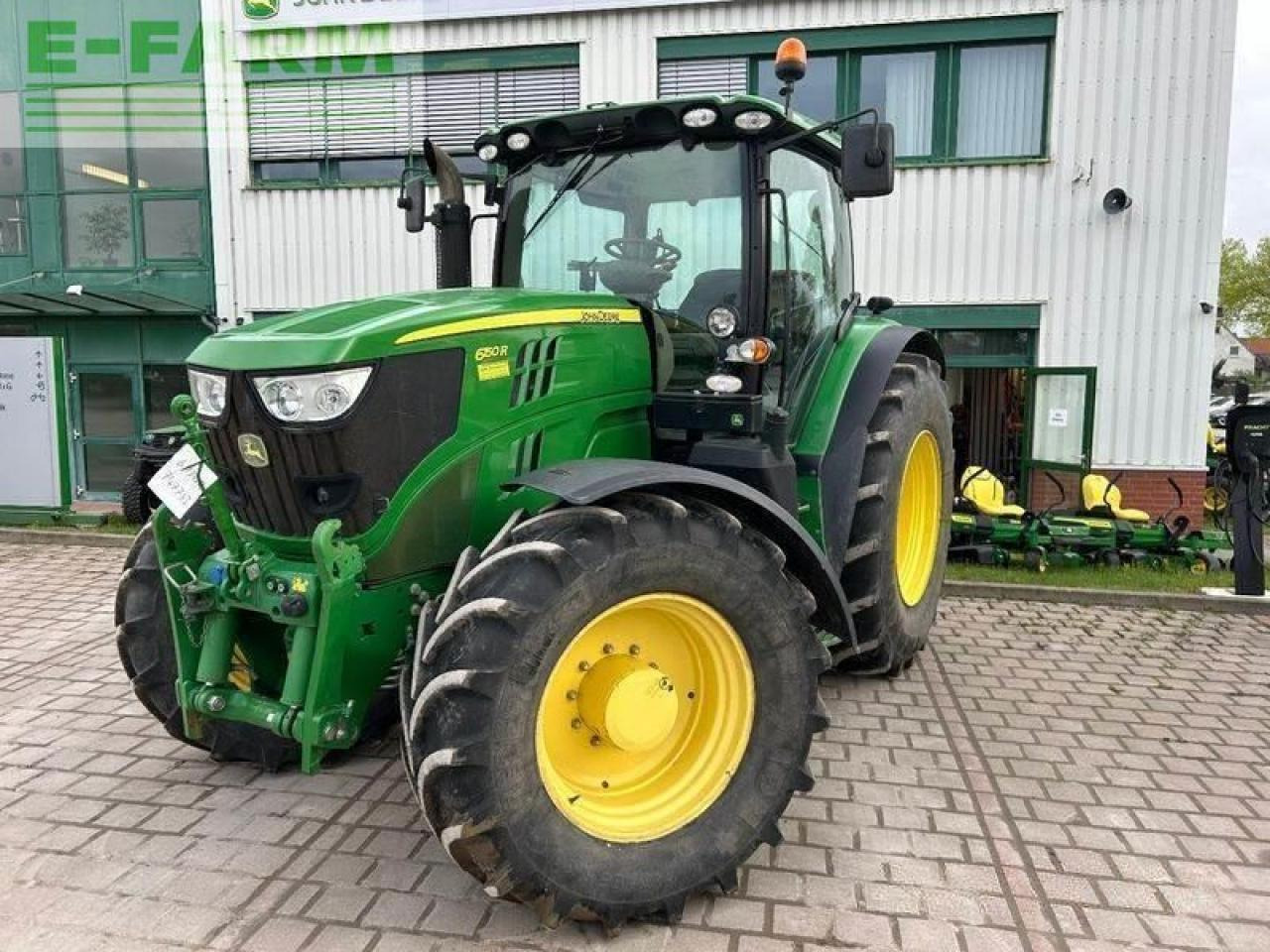 John Deere 6150r - Tractor: afbeelding 1 John Deere 6150r - Tractor: afbeelding 1