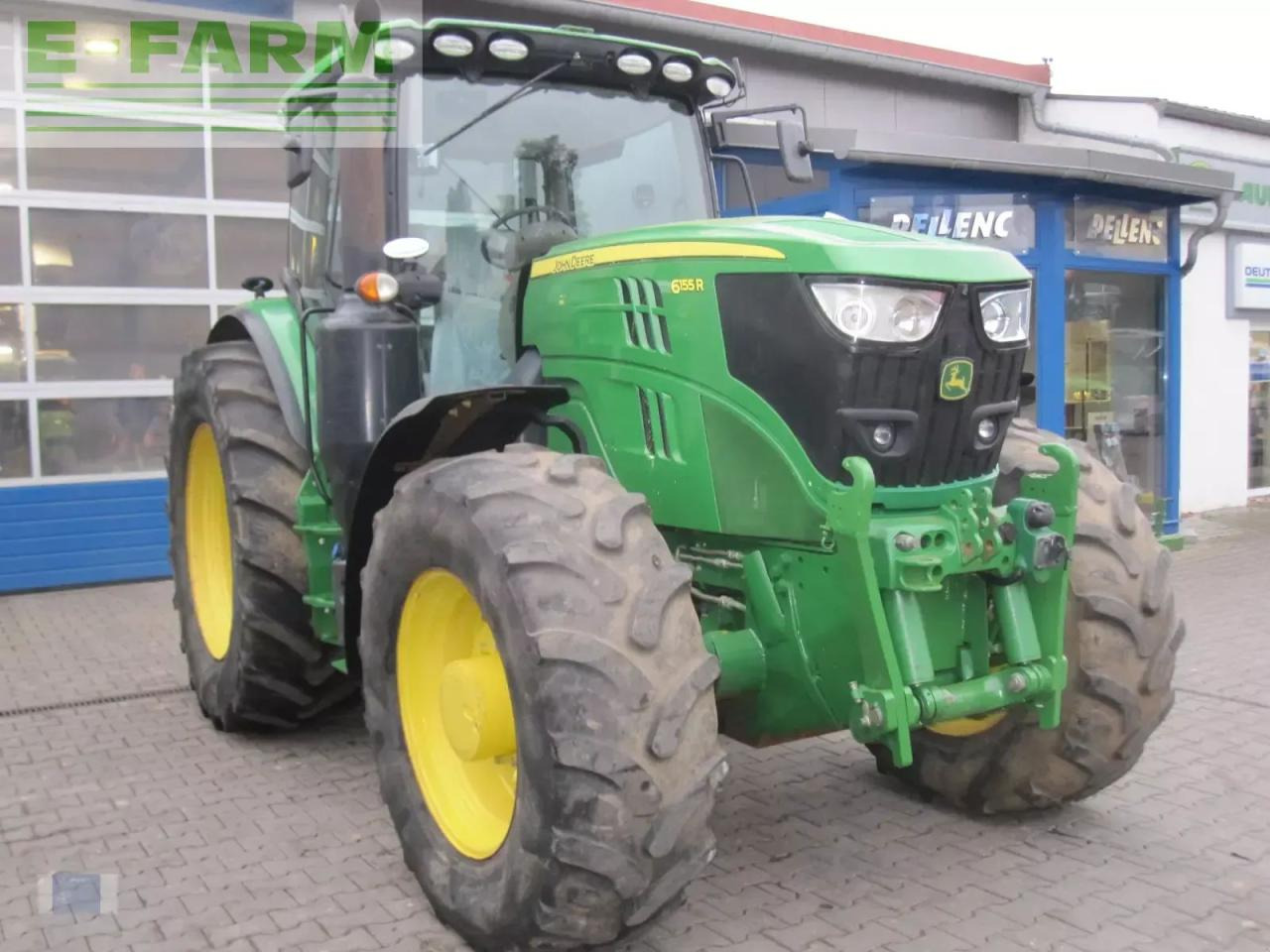John Deere 6155r - Tractor: afbeelding 2 John Deere 6155r - Tractor: afbeelding 2