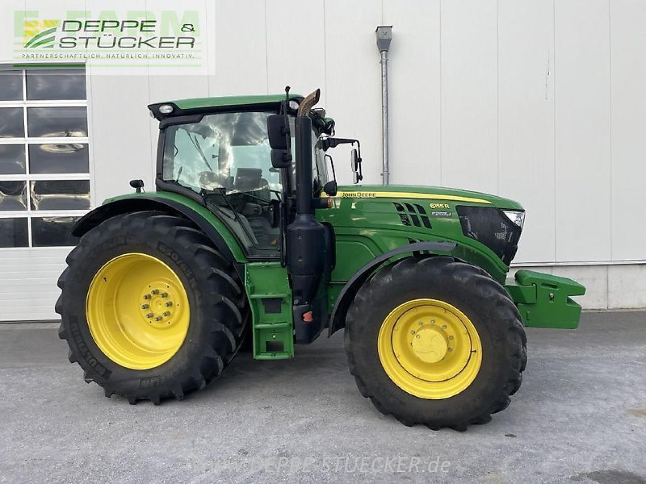 John Deere 6155r - Tractor: afbeelding 3 John Deere 6155r - Tractor: afbeelding 3