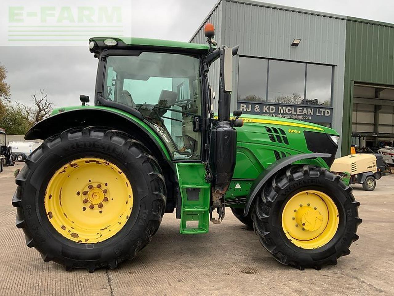 John Deere 6155r tractor (st25016) - Tractor: afbeelding 1 John Deere 6155r tractor (st25016) - Tractor: afbeelding 1