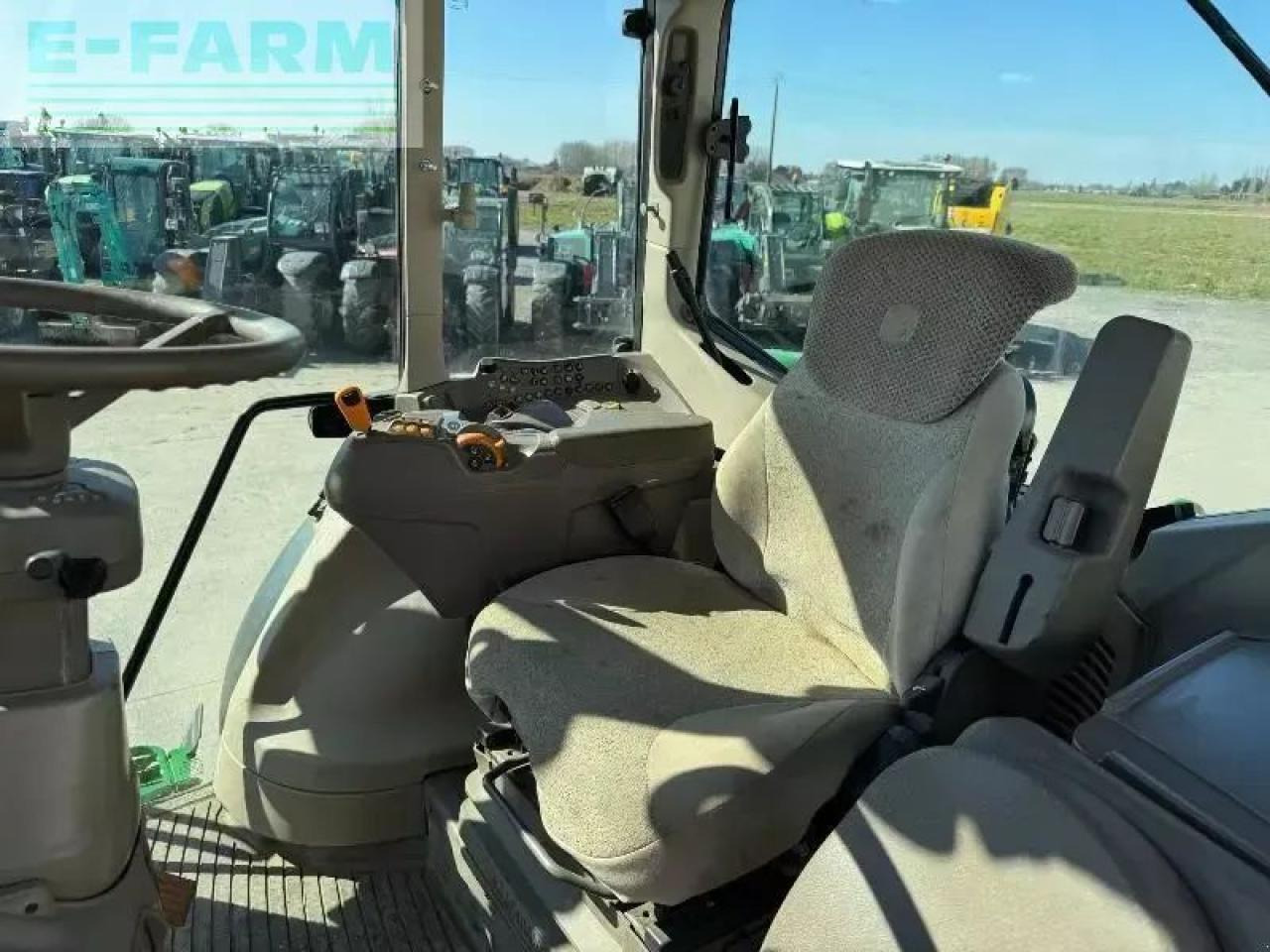 Tractor John Deere 6175m: afbeelding 8 Tractor John Deere 6175m: afbeelding 8