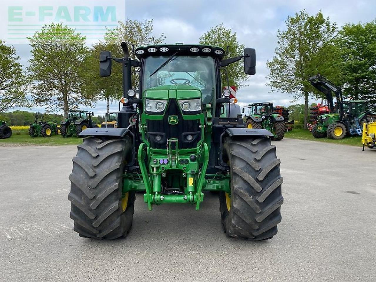 John Deere 6195r - Tractor: afbeelding 2 John Deere 6195r - Tractor: afbeelding 2
