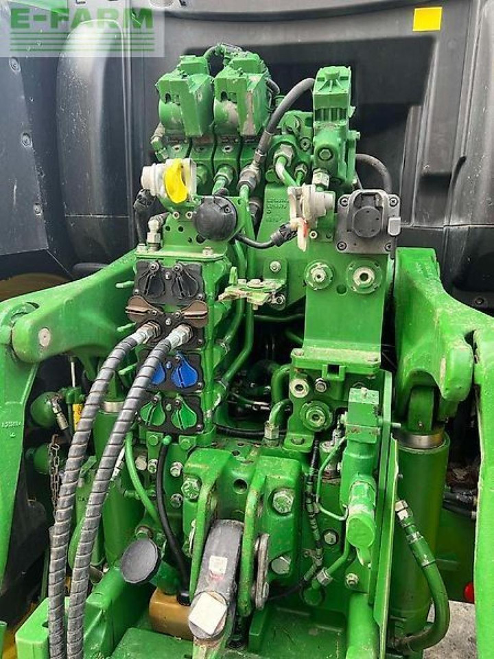 John Deere 6215 r - Tractor: afbeelding 3 John Deere 6215 r - Tractor: afbeelding 3