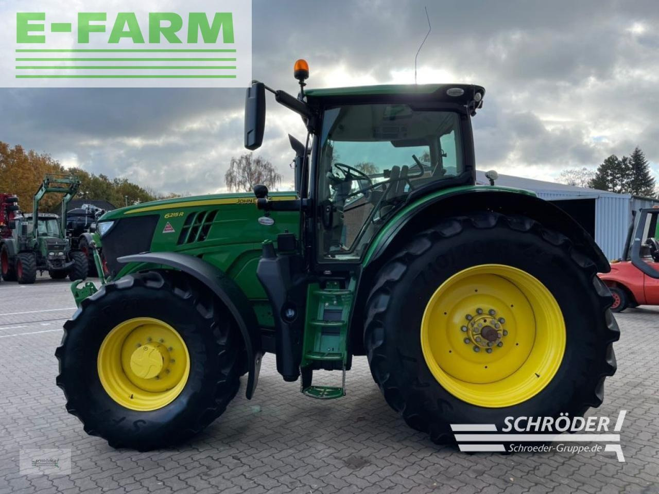 John Deere 6215 r ultimate - Tractor: afbeelding 4 John Deere 6215 r ultimate - Tractor: afbeelding 4