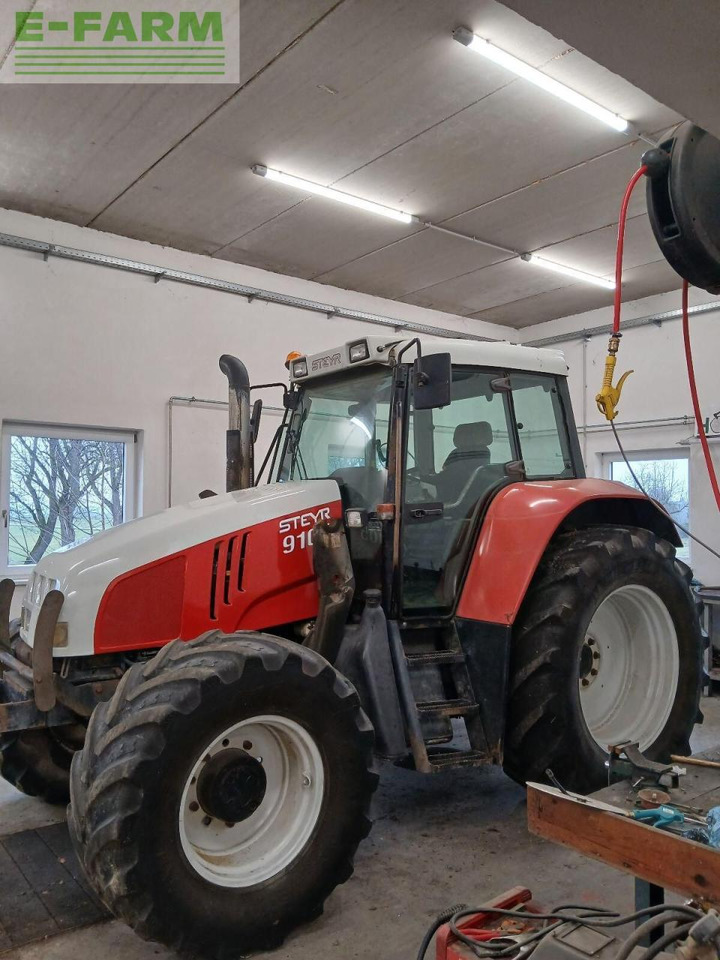 John Deere 6215 r ultimate - Tractor: afbeelding 1 John Deere 6215 r ultimate - Tractor: afbeelding 1