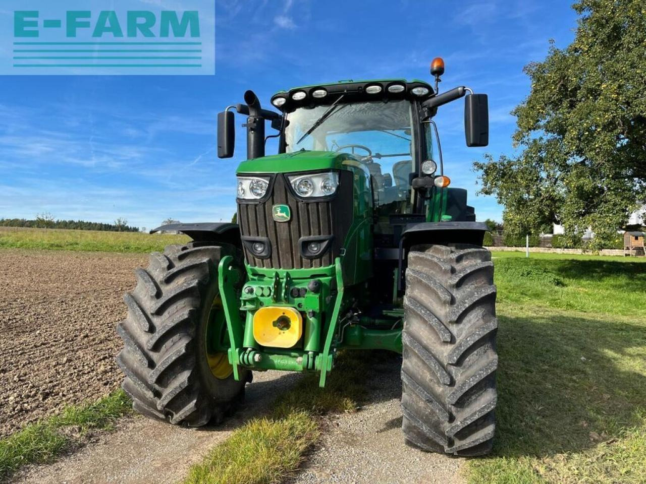 John Deere 6215r - Tractor: afbeelding 2 John Deere 6215r - Tractor: afbeelding 2