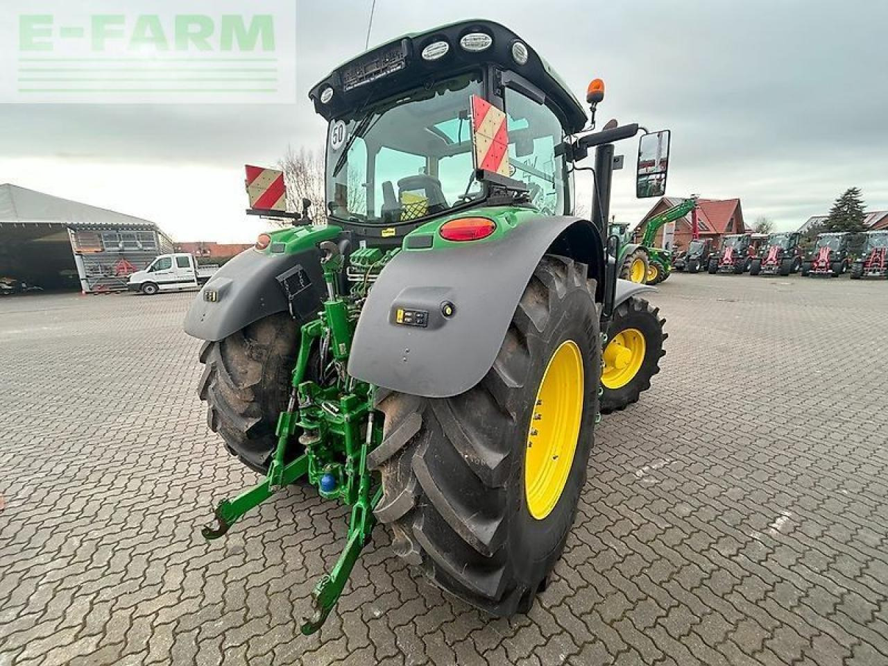John Deere 6215r - Tractor: afbeelding 4 John Deere 6215r - Tractor: afbeelding 4