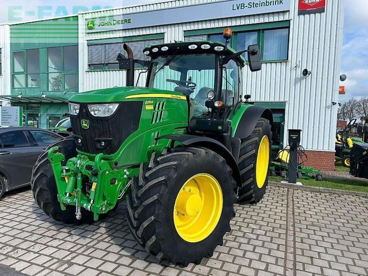 John Deere 6215r - Tractor: afbeelding 1 John Deere 6215r - Tractor: afbeelding 1