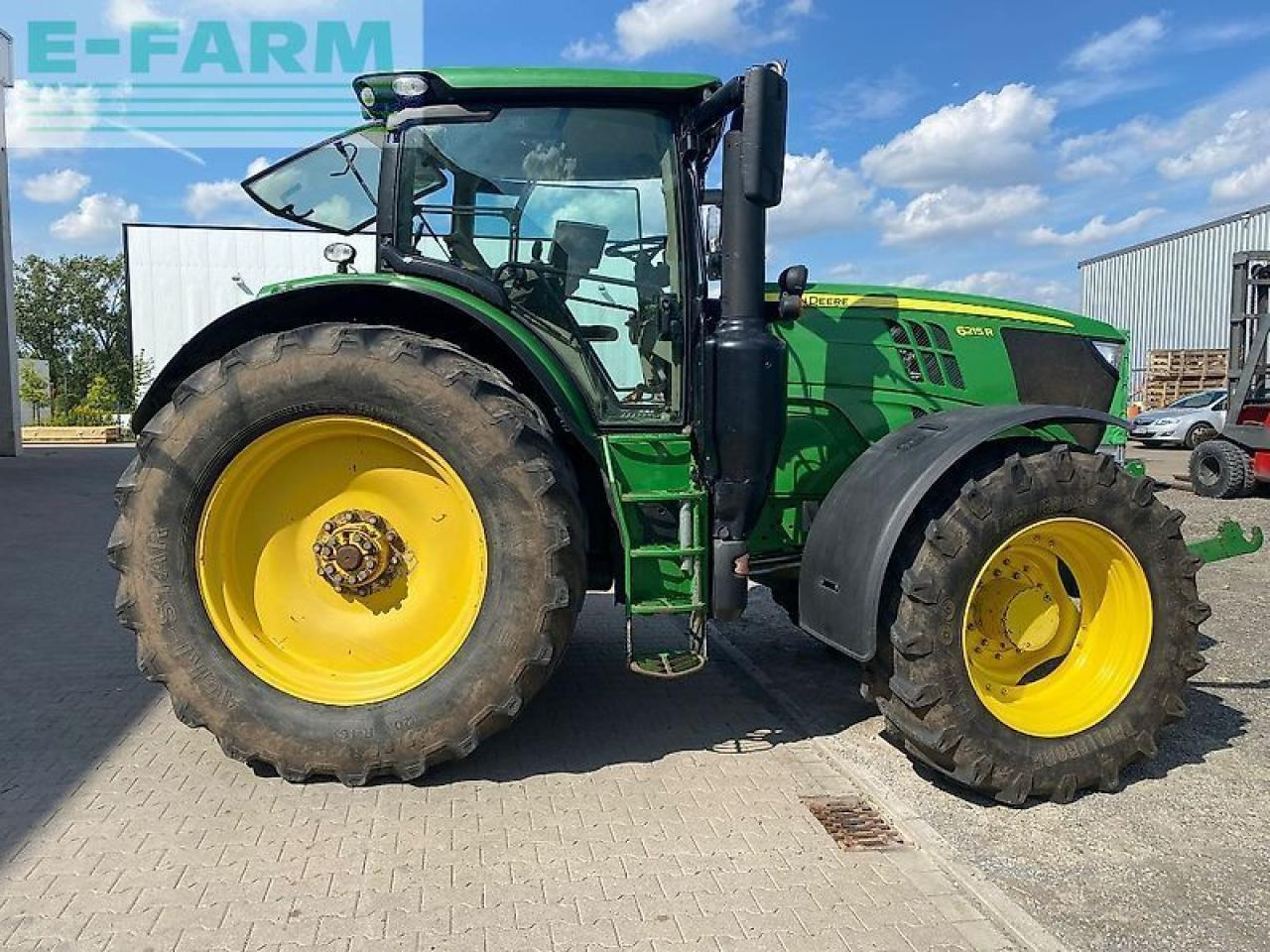John Deere 6215r - Tractor: afbeelding 2 John Deere 6215r - Tractor: afbeelding 2