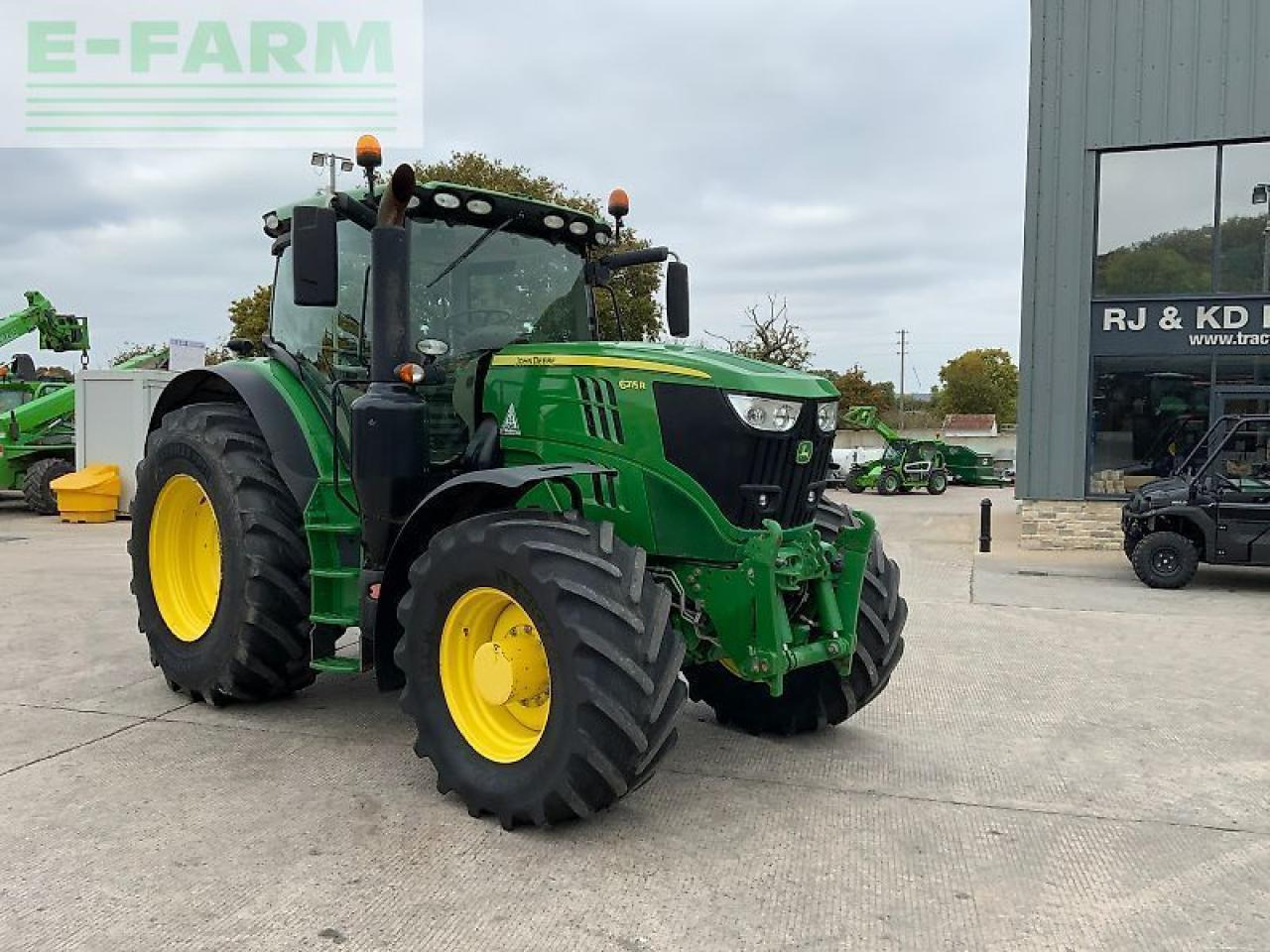 John Deere 6215r tractor (st23985) - Tractor: afbeelding 1 John Deere 6215r tractor (st23985) - Tractor: afbeelding 1