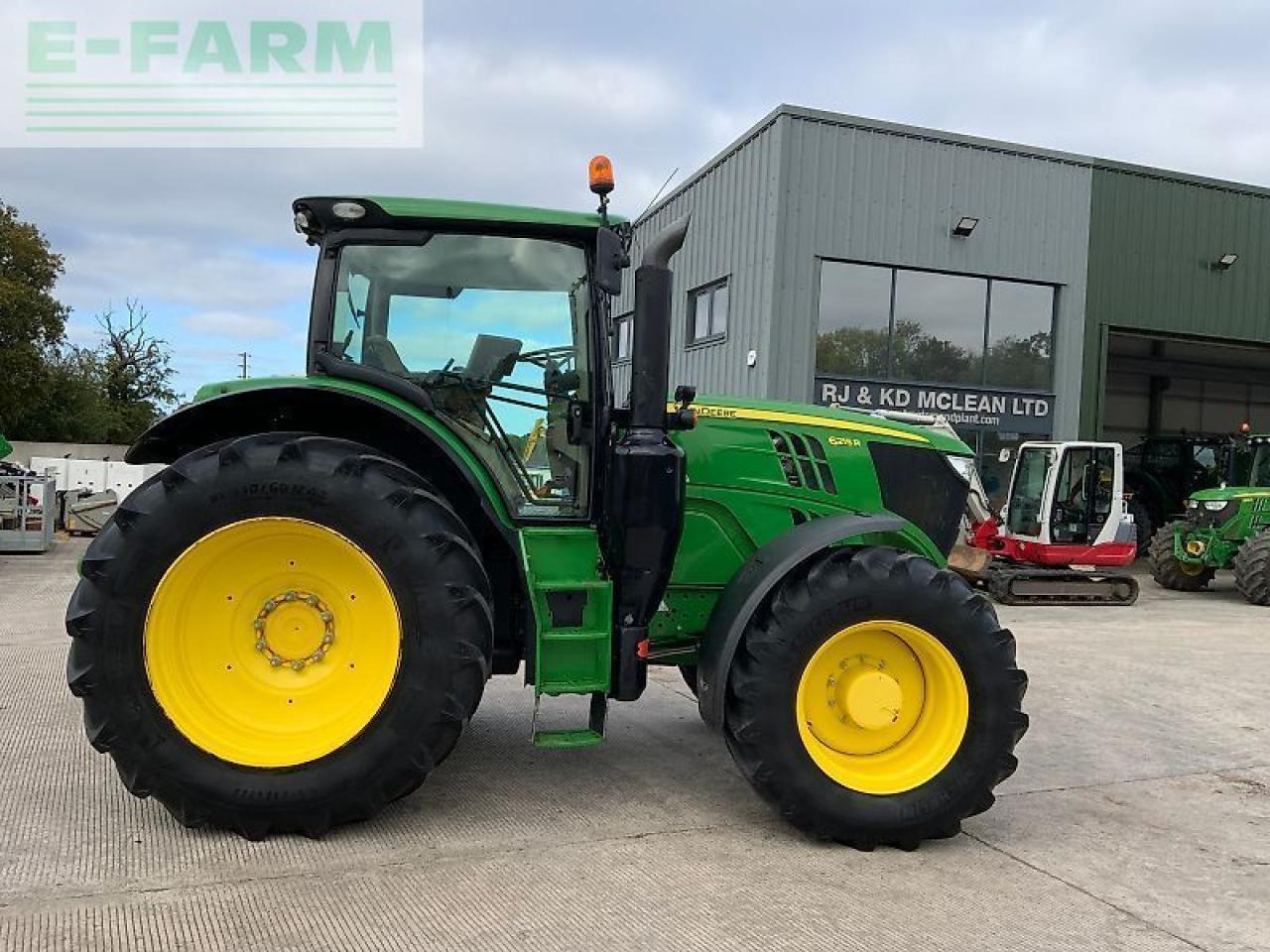 John Deere 6215r tractor (st24428) - Tractor: afbeelding 2 John Deere 6215r tractor (st24428) - Tractor: afbeelding 2