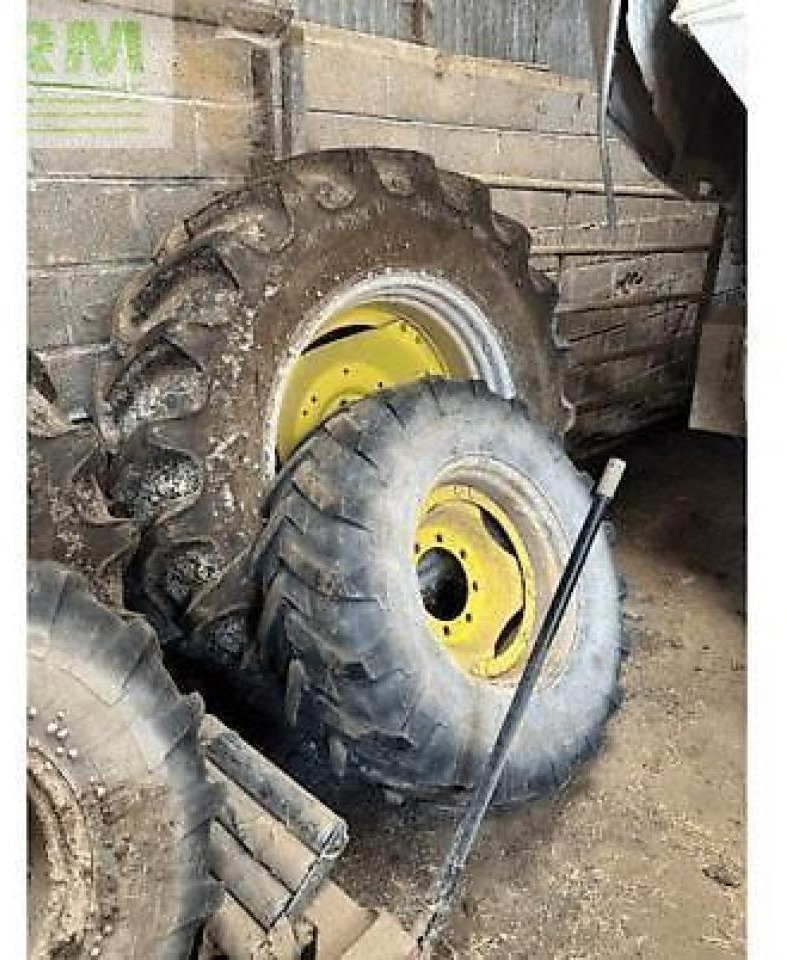 John Deere 6230 - Tractor: afbeelding 3 John Deere 6230 - Tractor: afbeelding 3