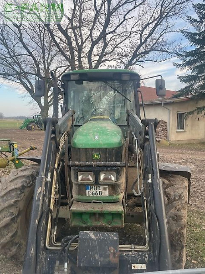 John Deere 6320 - Tractor: afbeelding 1 John Deere 6320 - Tractor: afbeelding 1