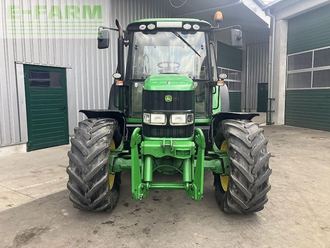 John Deere 6320 premium - Tractor: afbeelding 2 John Deere 6320 premium - Tractor: afbeelding 2