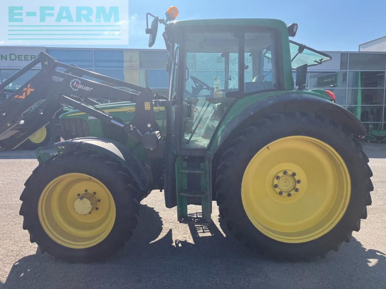 John Deere 6420 - Tractor: afbeelding 2 John Deere 6420 - Tractor: afbeelding 2