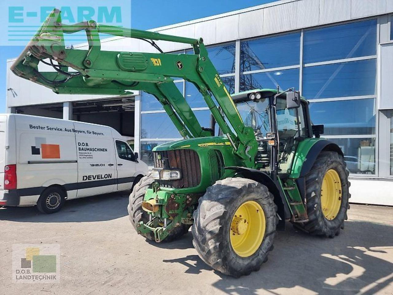John Deere 6820 - Tractor: afbeelding 1 John Deere 6820 - Tractor: afbeelding 1
