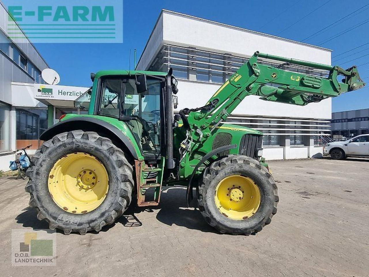 John Deere 6820 - Tractor: afbeelding 4 John Deere 6820 - Tractor: afbeelding 4