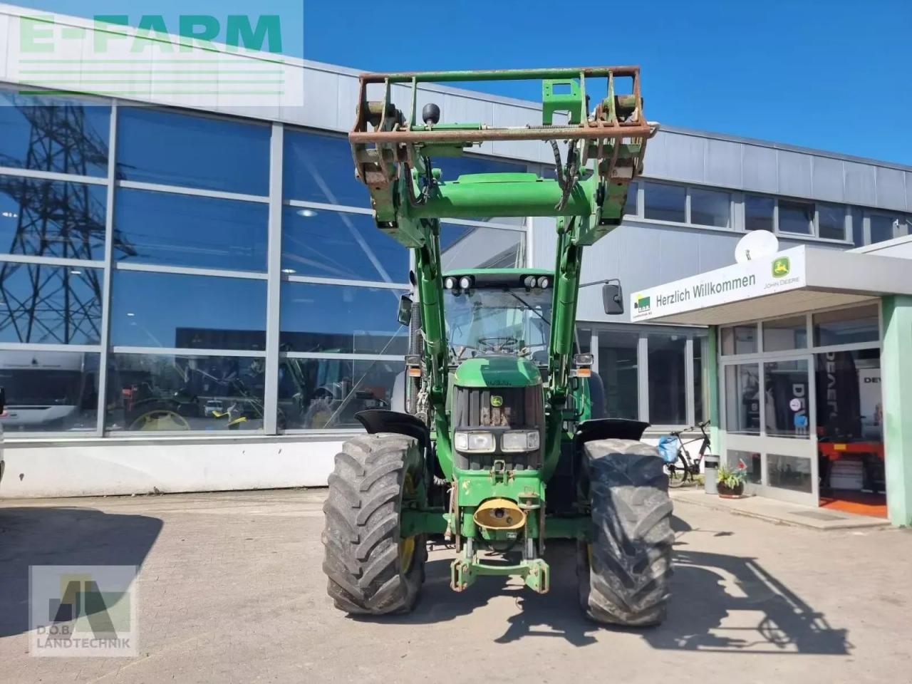 John Deere 6820 - Tractor: afbeelding 2 John Deere 6820 - Tractor: afbeelding 2