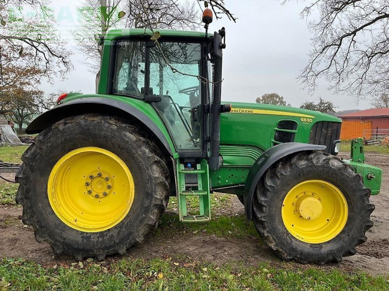 John Deere 6830 - Tractor: afbeelding 1 John Deere 6830 - Tractor: afbeelding 1