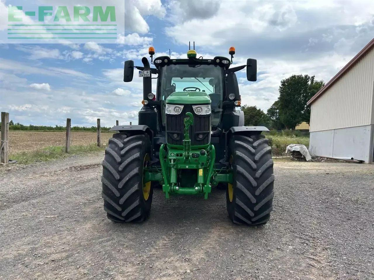 John Deere 6r 250 - Tractor: afbeelding 2 John Deere 6r 250 - Tractor: afbeelding 2