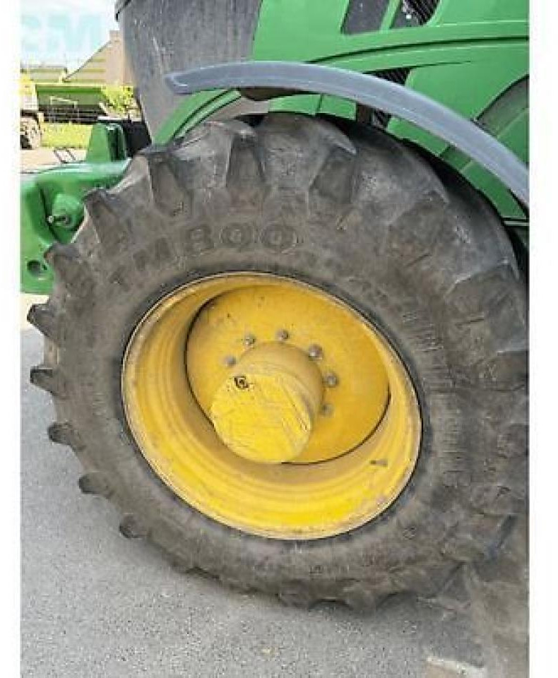 John Deere 6r195 - Tractor: afbeelding 2 John Deere 6r195 - Tractor: afbeelding 2