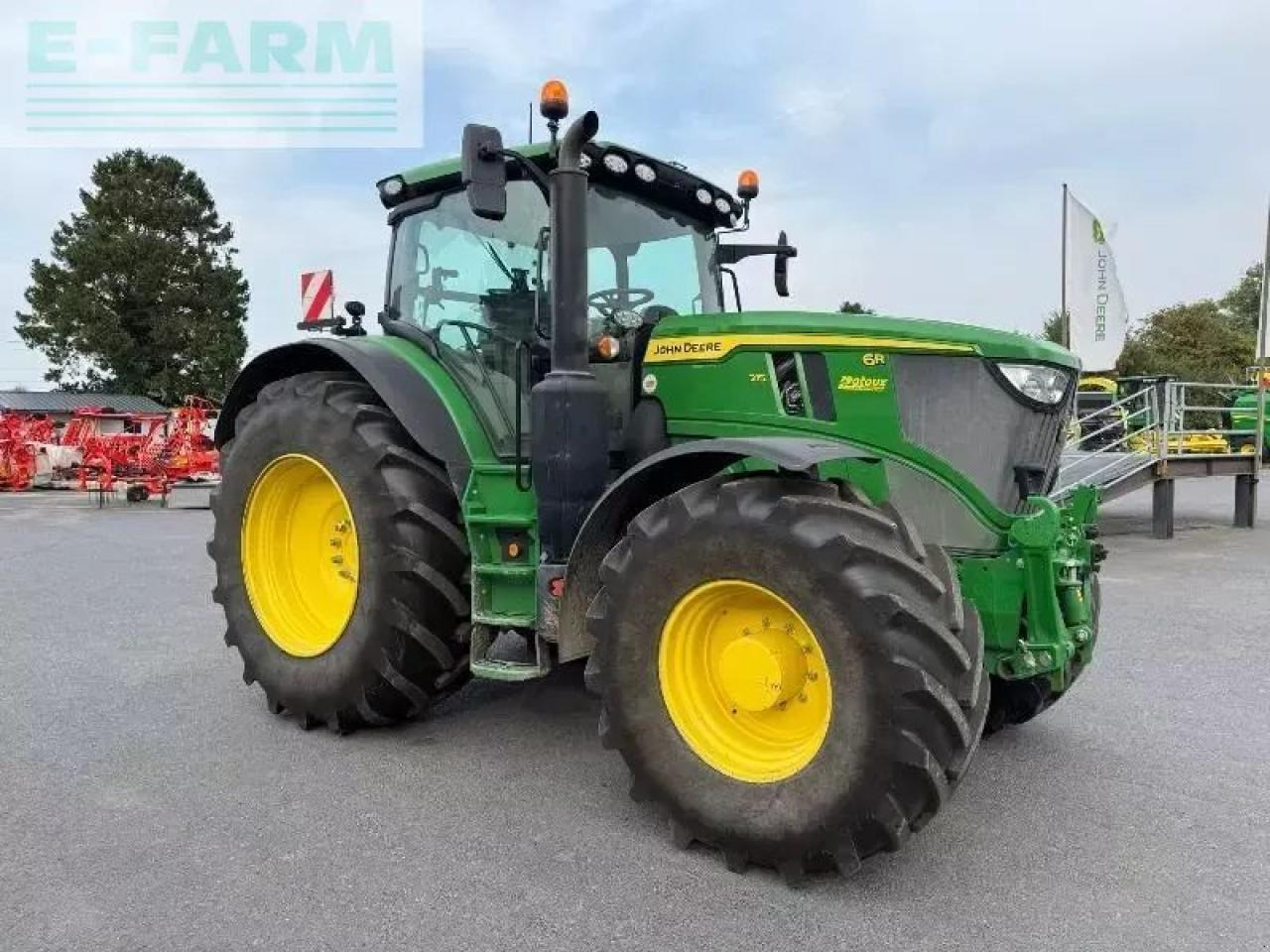 John Deere 6r215 - Tractor: afbeelding 4 John Deere 6r215 - Tractor: afbeelding 4