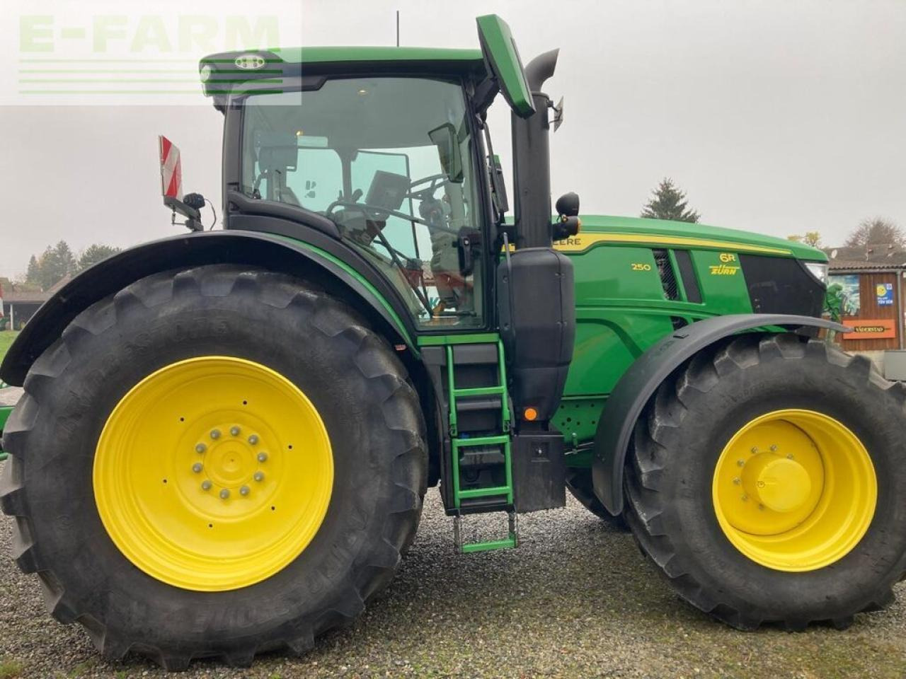John Deere 6r250 - Tractor: afbeelding 4 John Deere 6r250 - Tractor: afbeelding 4