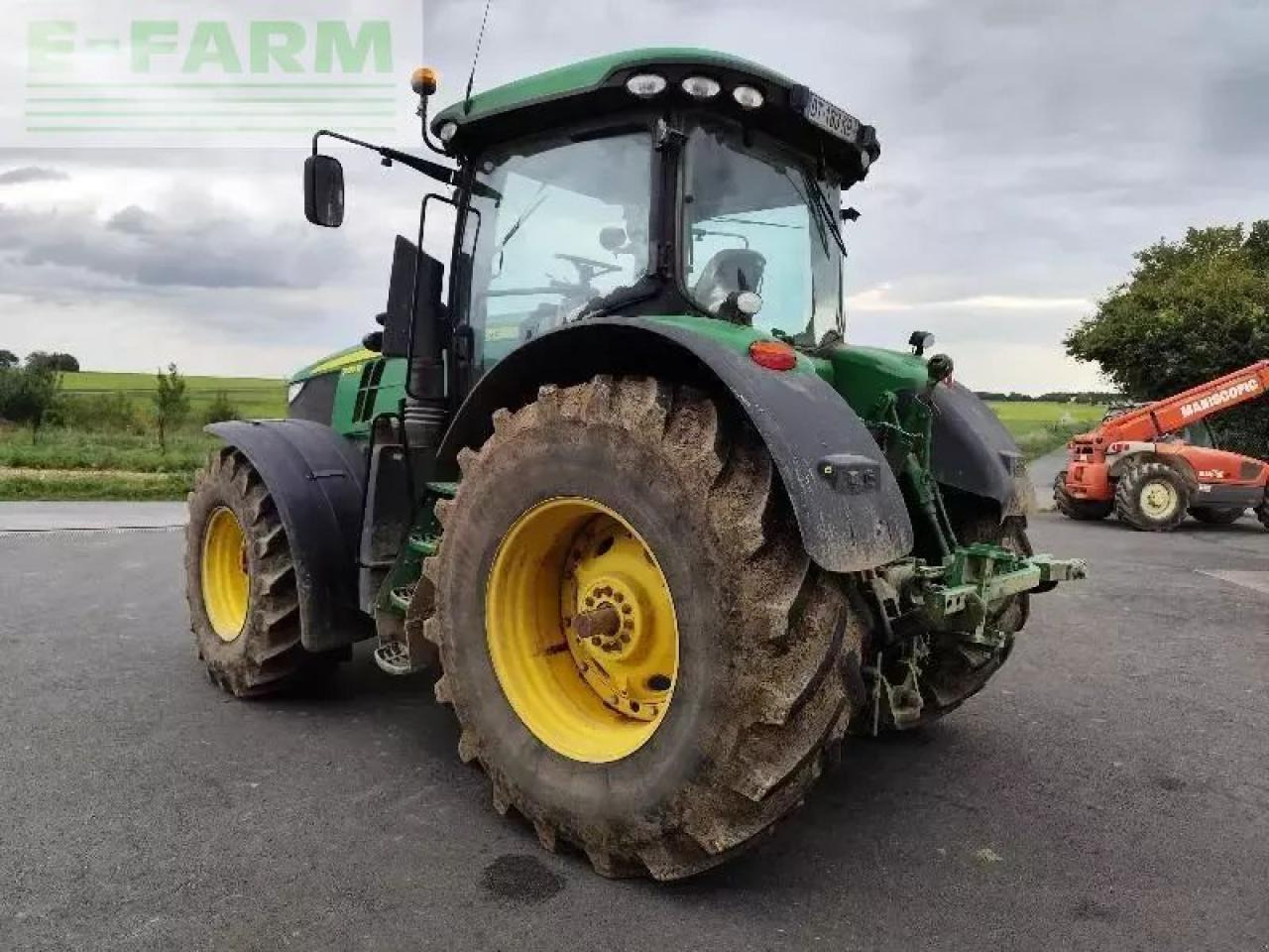 John Deere 7210r - Tractor: afbeelding 4 John Deere 7210r - Tractor: afbeelding 4