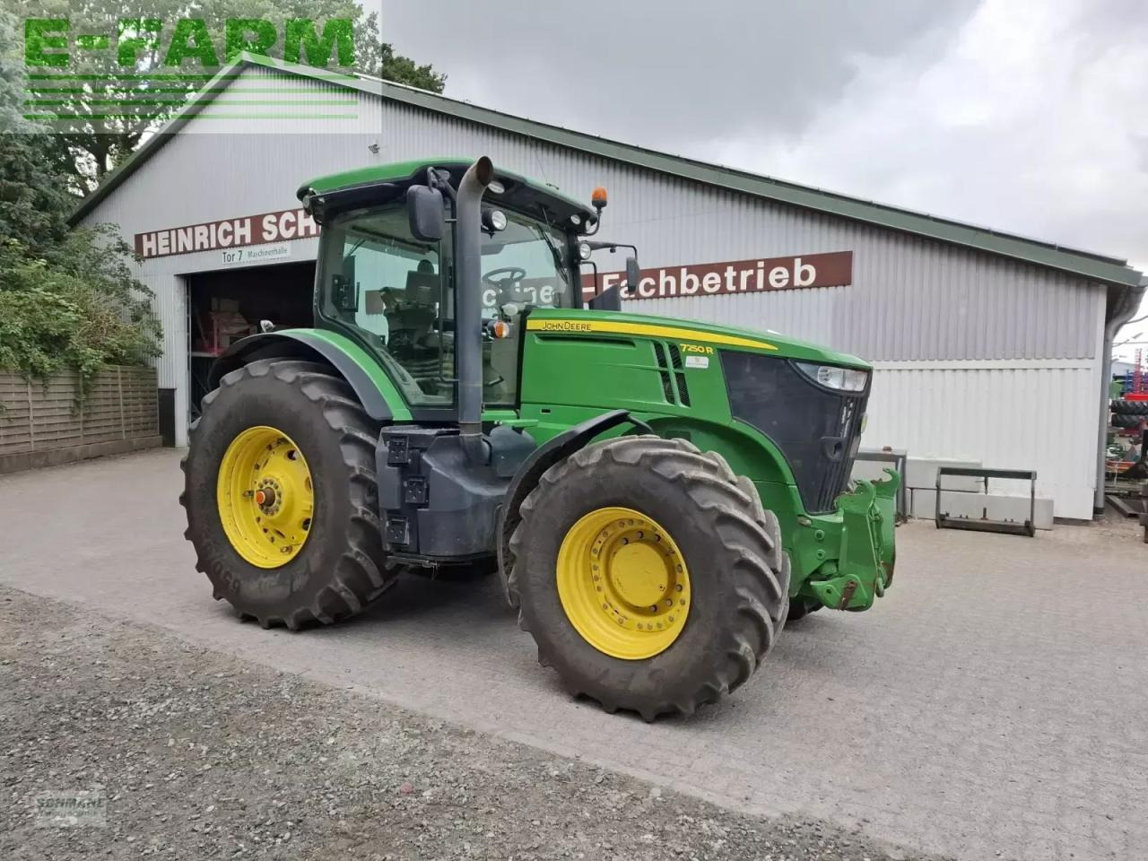 John Deere 7250 r - Tractor: afbeelding 1 John Deere 7250 r - Tractor: afbeelding 1
