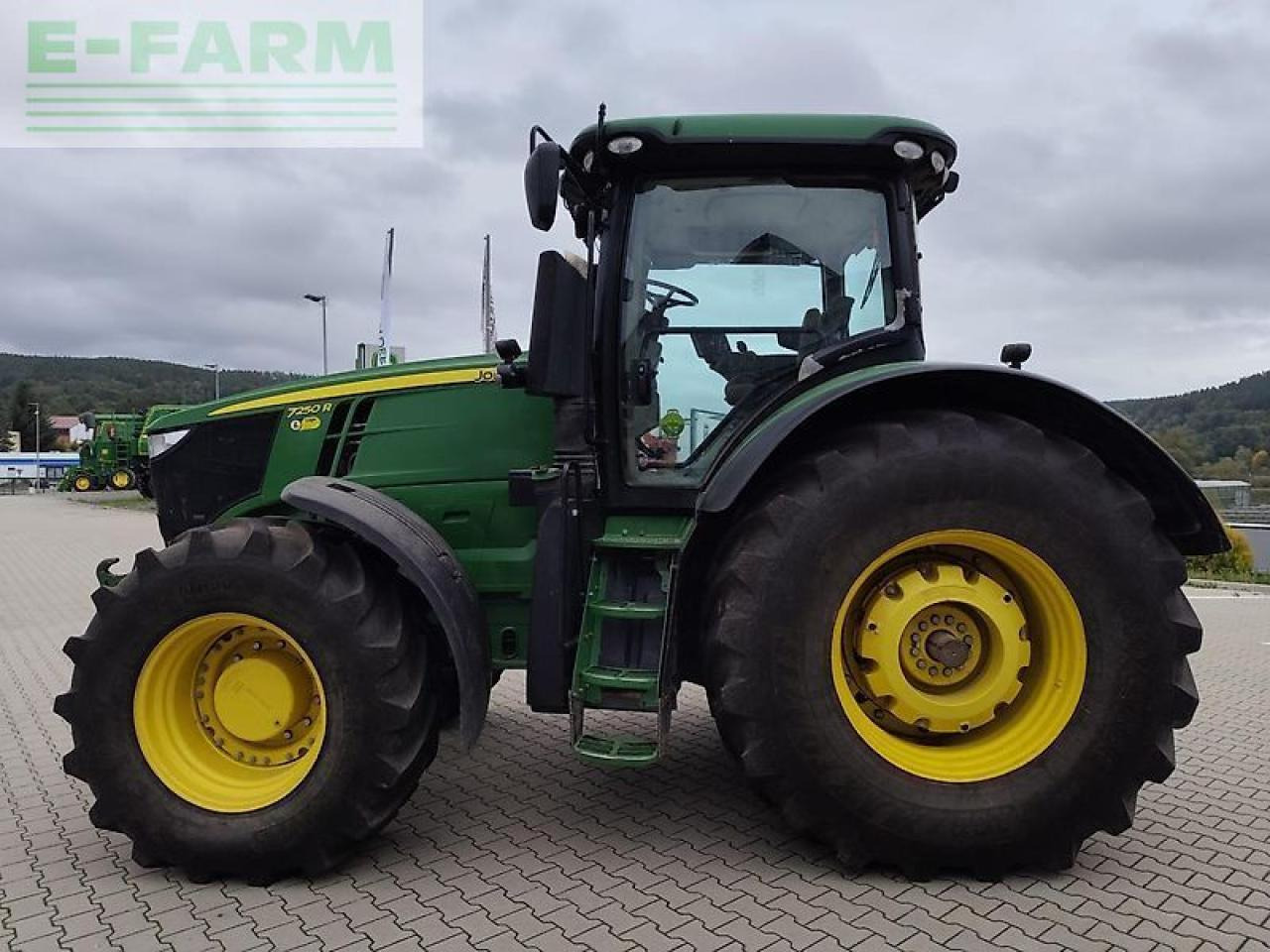 John Deere 7250r - Tractor: afbeelding 2 John Deere 7250r - Tractor: afbeelding 2