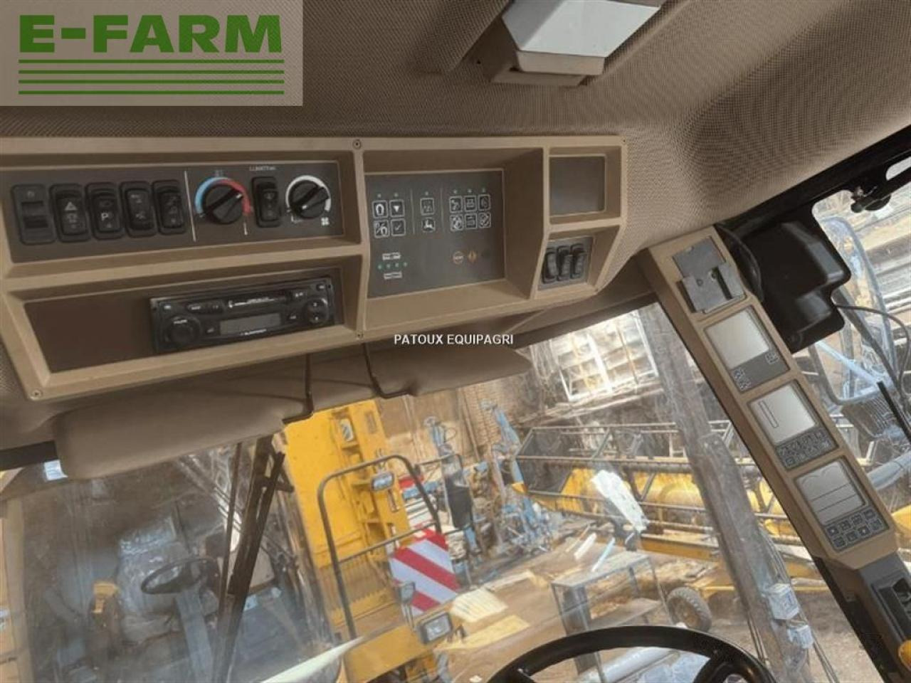 John Deere 7400 4rm - Hakselaar: afbeelding 3 John Deere 7400 4rm - Hakselaar: afbeelding 3